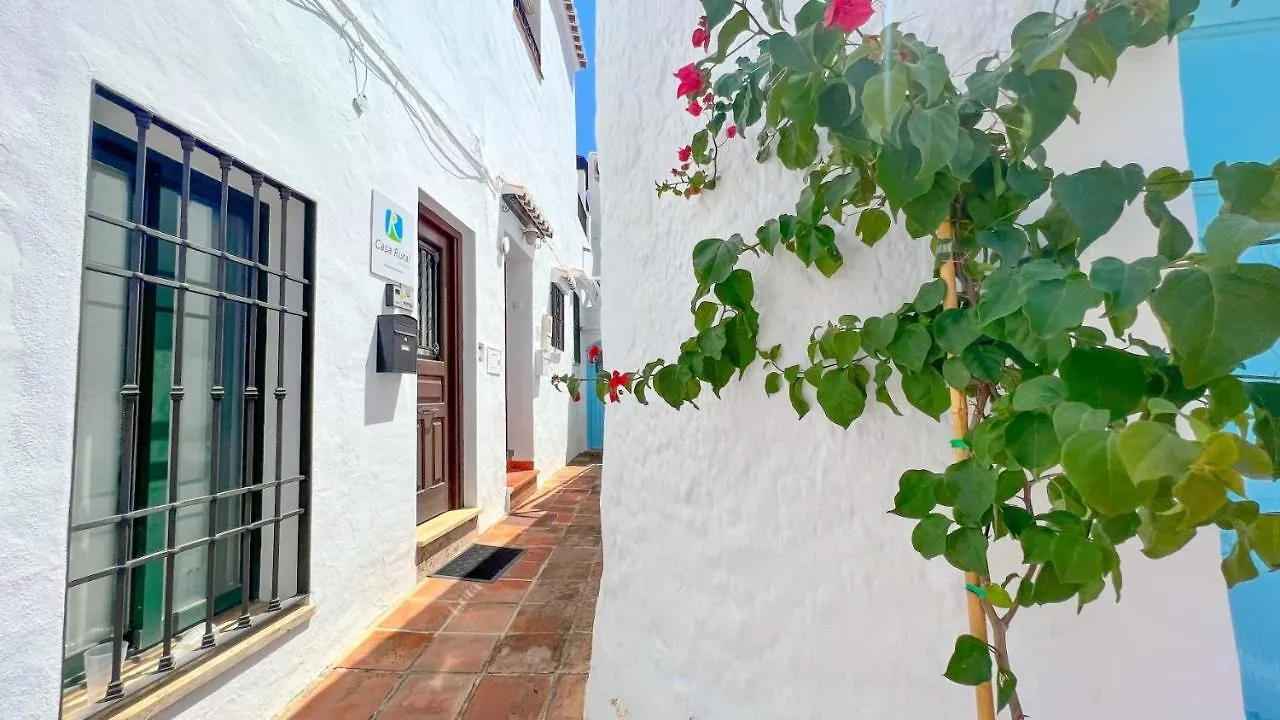 Andalucian House With Rooftop Terrace In The Heart Of فريجيليانا
