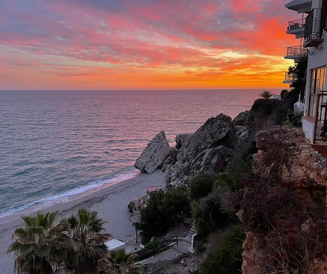Andalucian House With Rooftop Terrace In The Heart Of فريجيليانا