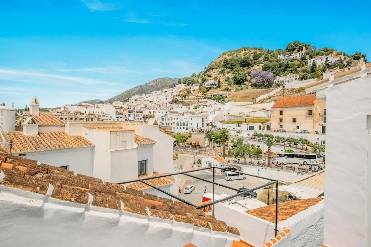 بيت للعطل Andalucian House With Rooftop Terrace In The Heart Of فريجيليانا إسبانيا