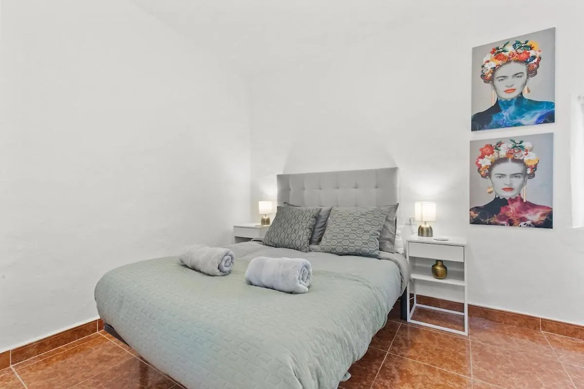 Andalucian House With Rooftop Terrace In The Heart Of فريجيليانا بيت للعطل