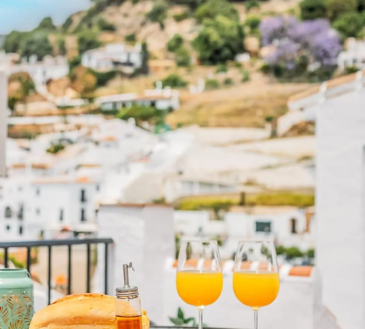 بيت للعطل Andalucian House With Rooftop Terrace In The Heart Of فريجيليانا
