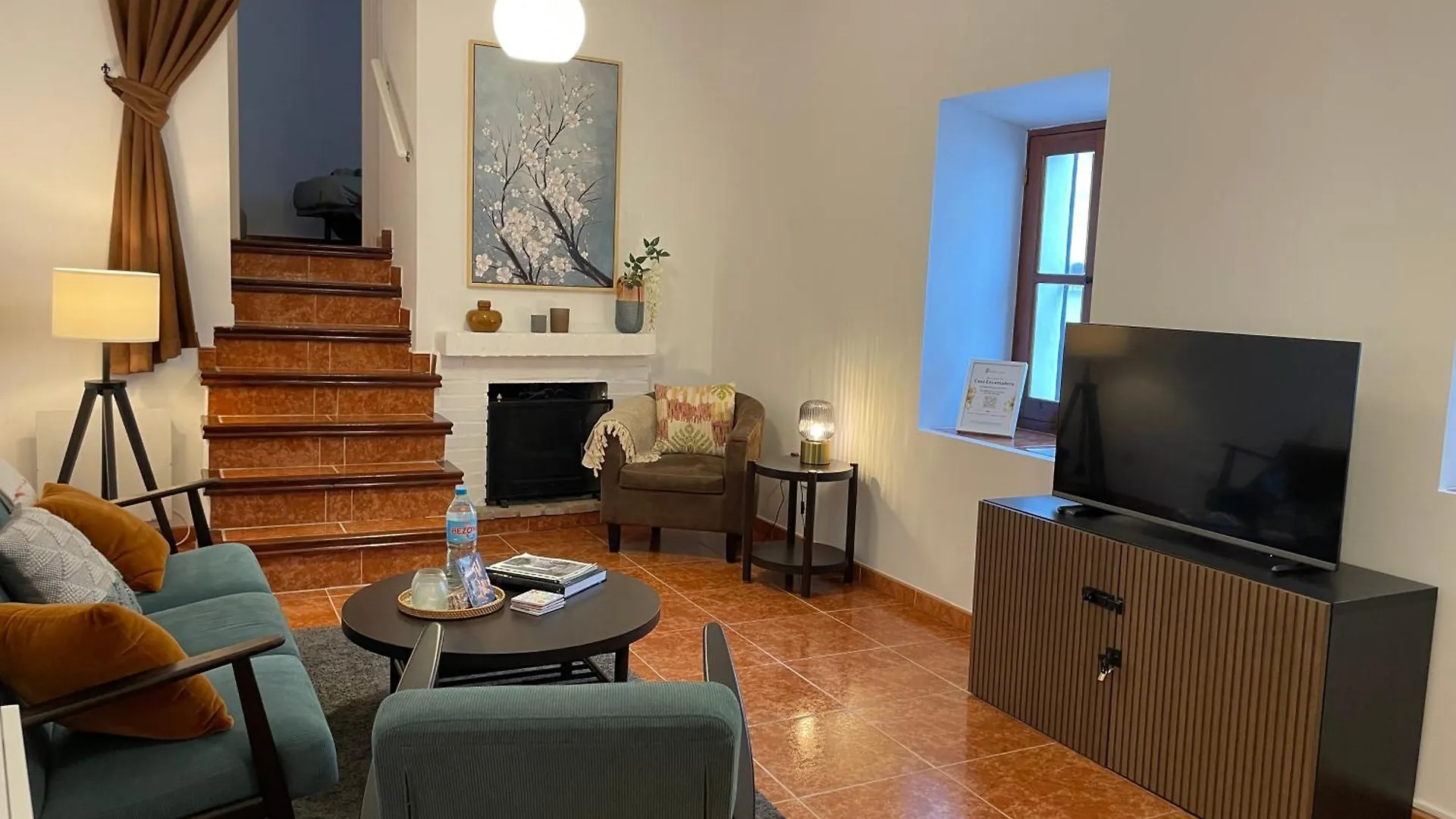 Andalucian House With Rooftop Terrace In The Heart Of フリヒリアナ 0*,  スペイン